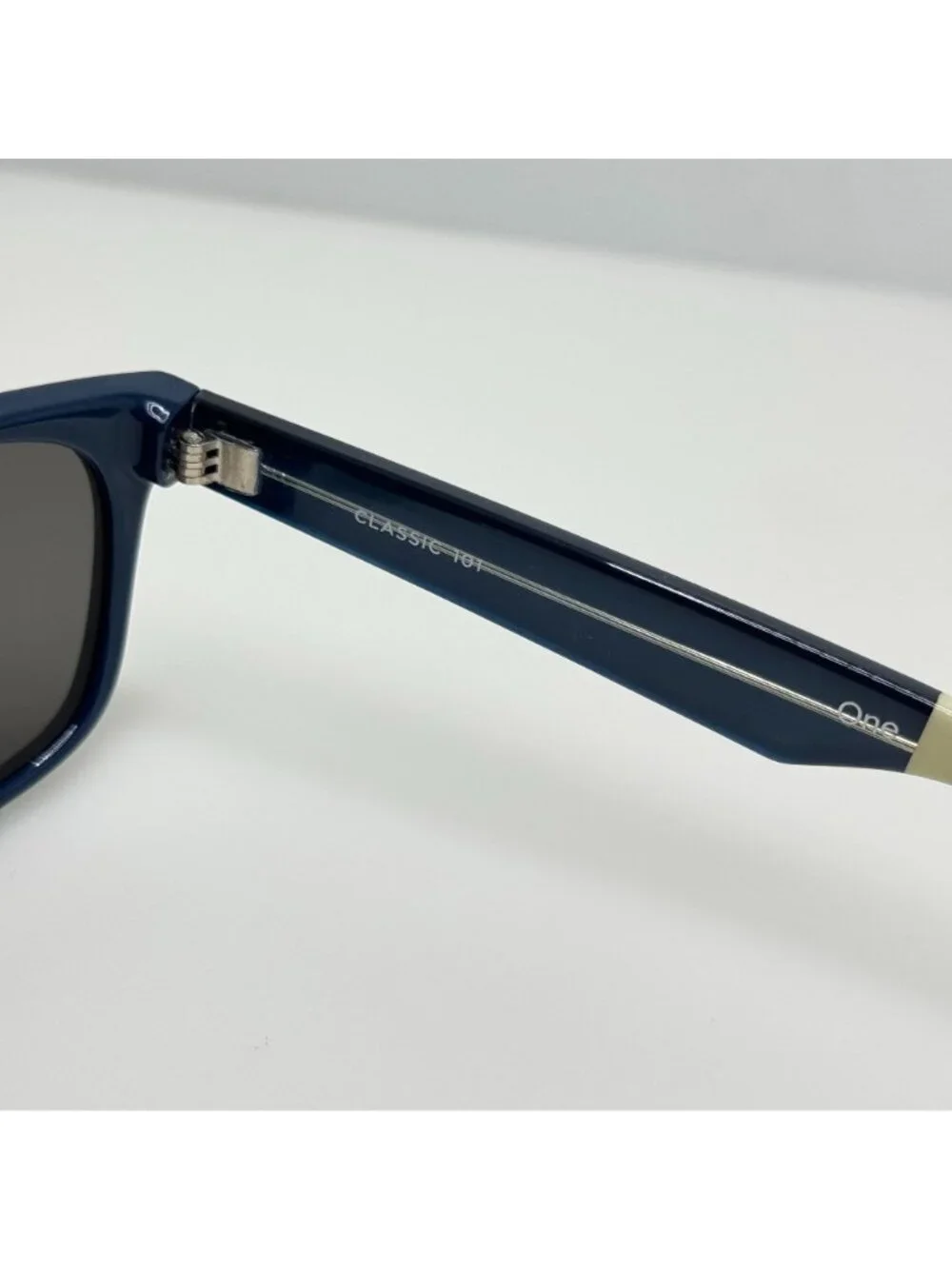 Toms Sunglasses S001L-001-01 Classic 101 55-17-140